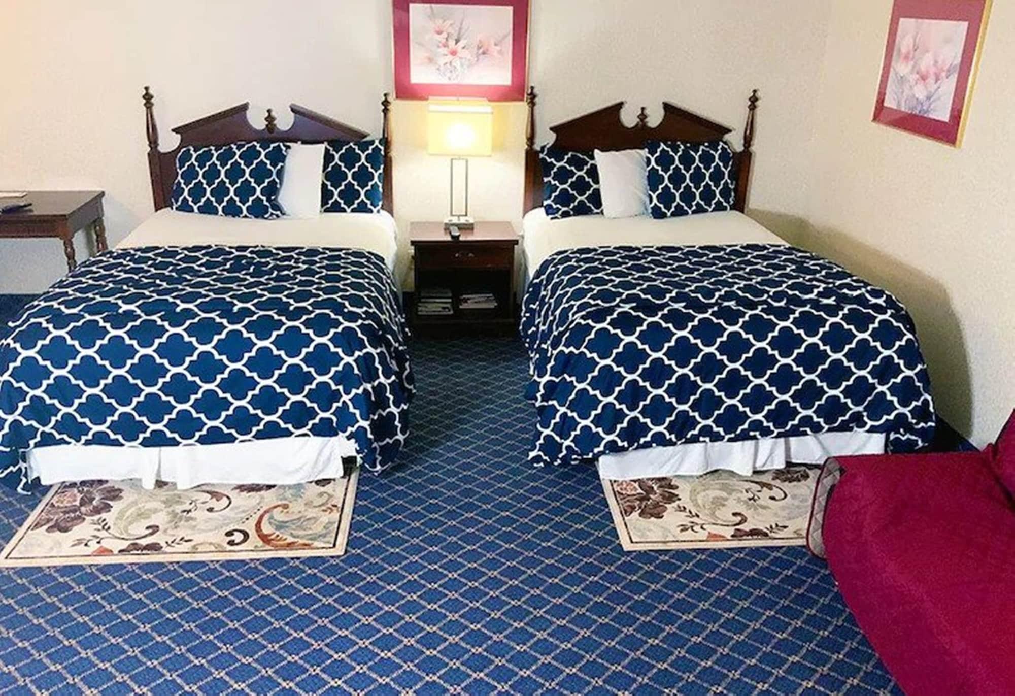 Regency Inn & Suites เวสต์สปริงฟิลด์ ภายนอก รูปภาพ